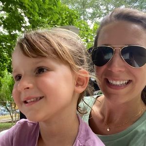 Meet your Posher, Marissa